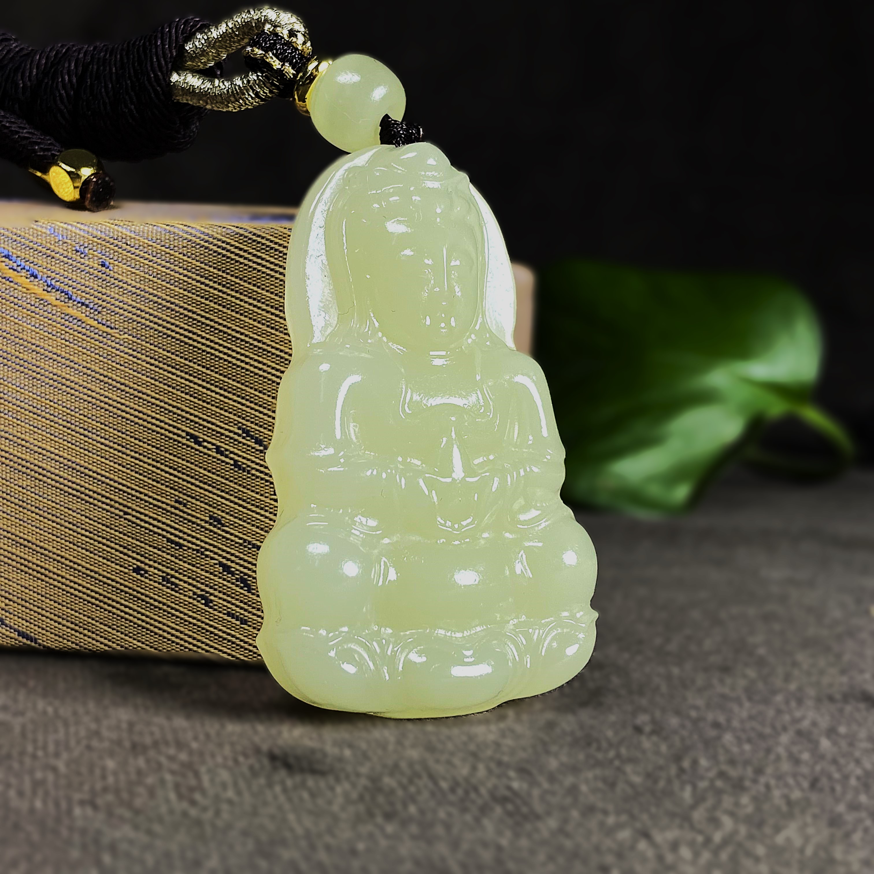 坐莲单面观音精美雕刻男女可戴吊坠毛衣链