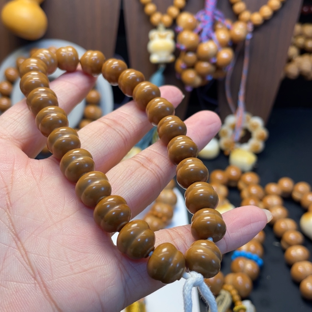 崔***理吊坠猴头核桃全品葫芦手持