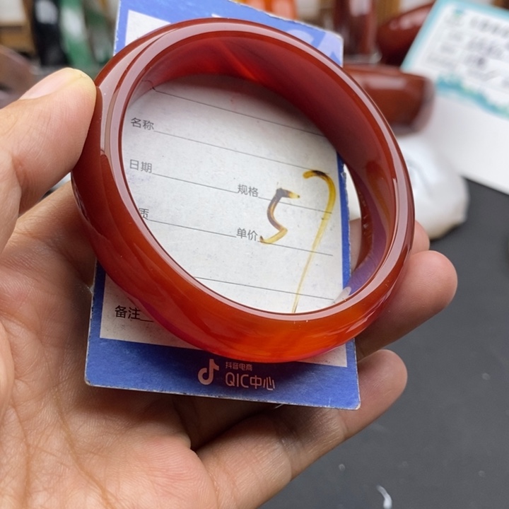 未镶嵌手镯石英质玉
