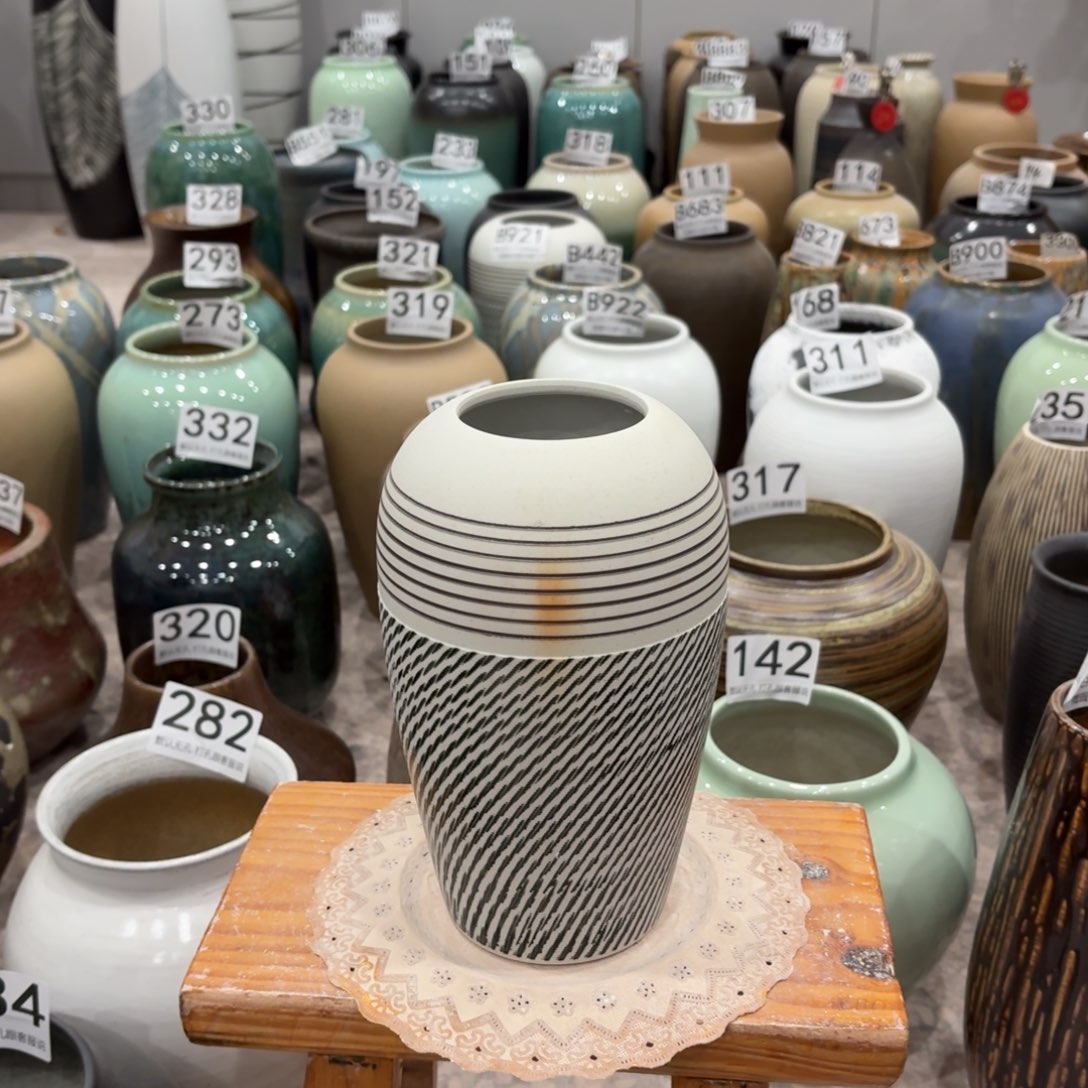 摆件瑕疵景德镇陶瓷花瓶高21口6.5