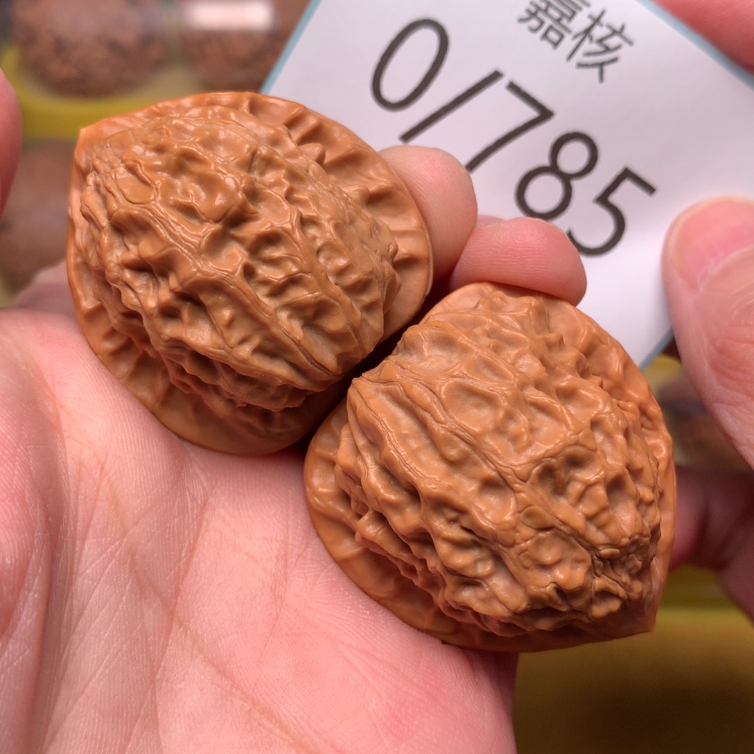 文玩核桃把件金牛37
