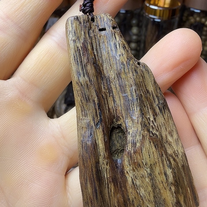 沉香碎屑沉香海南随行吊坠