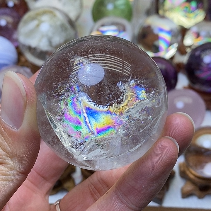 水晶彩虹白水晶球未镶嵌