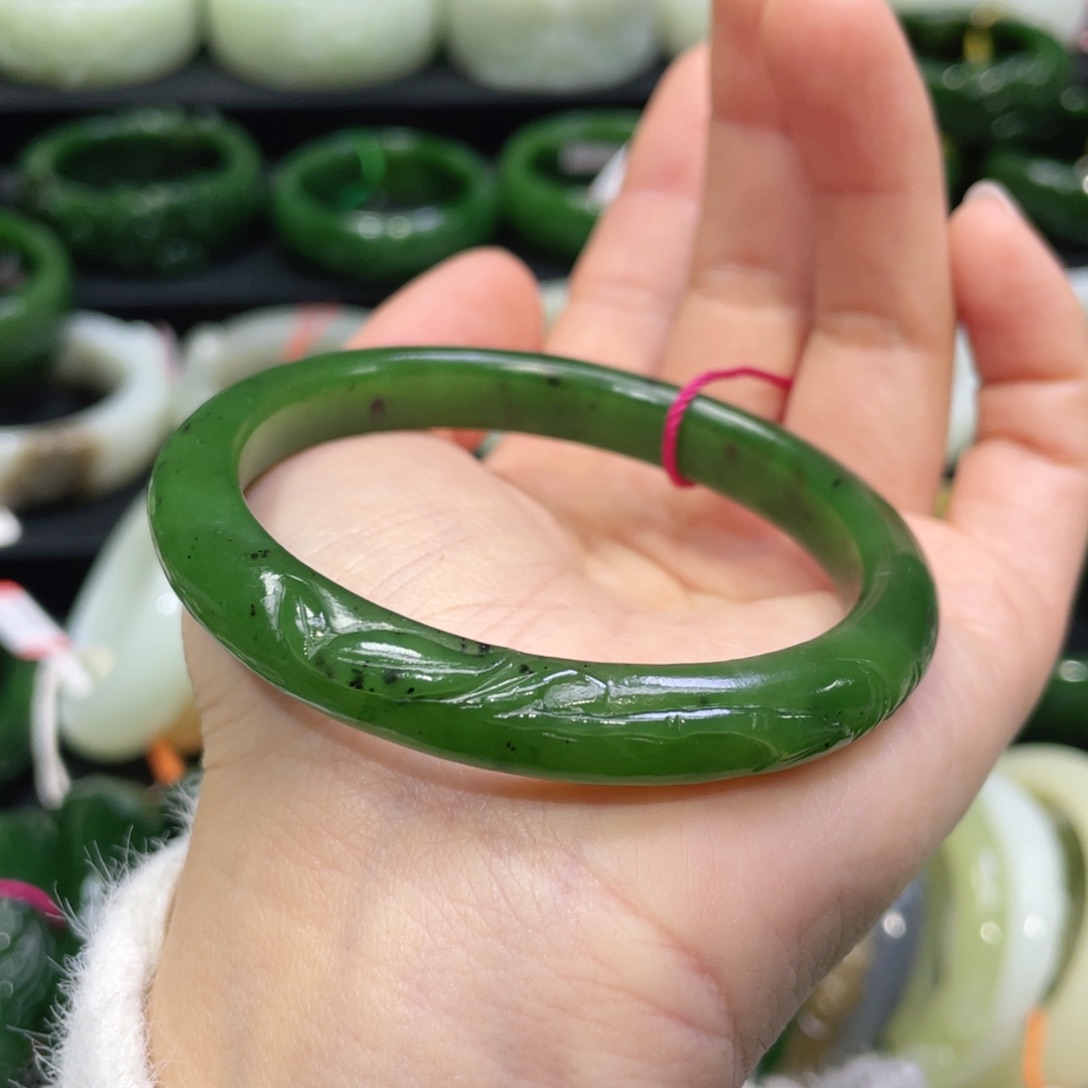 未镶嵌手镯和田玉54