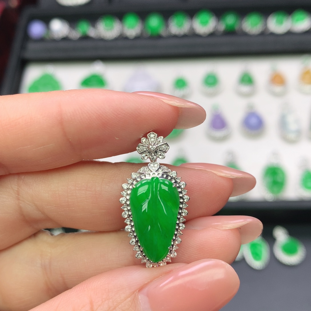 翡翠18K金镶嵌吊坠(不含链)