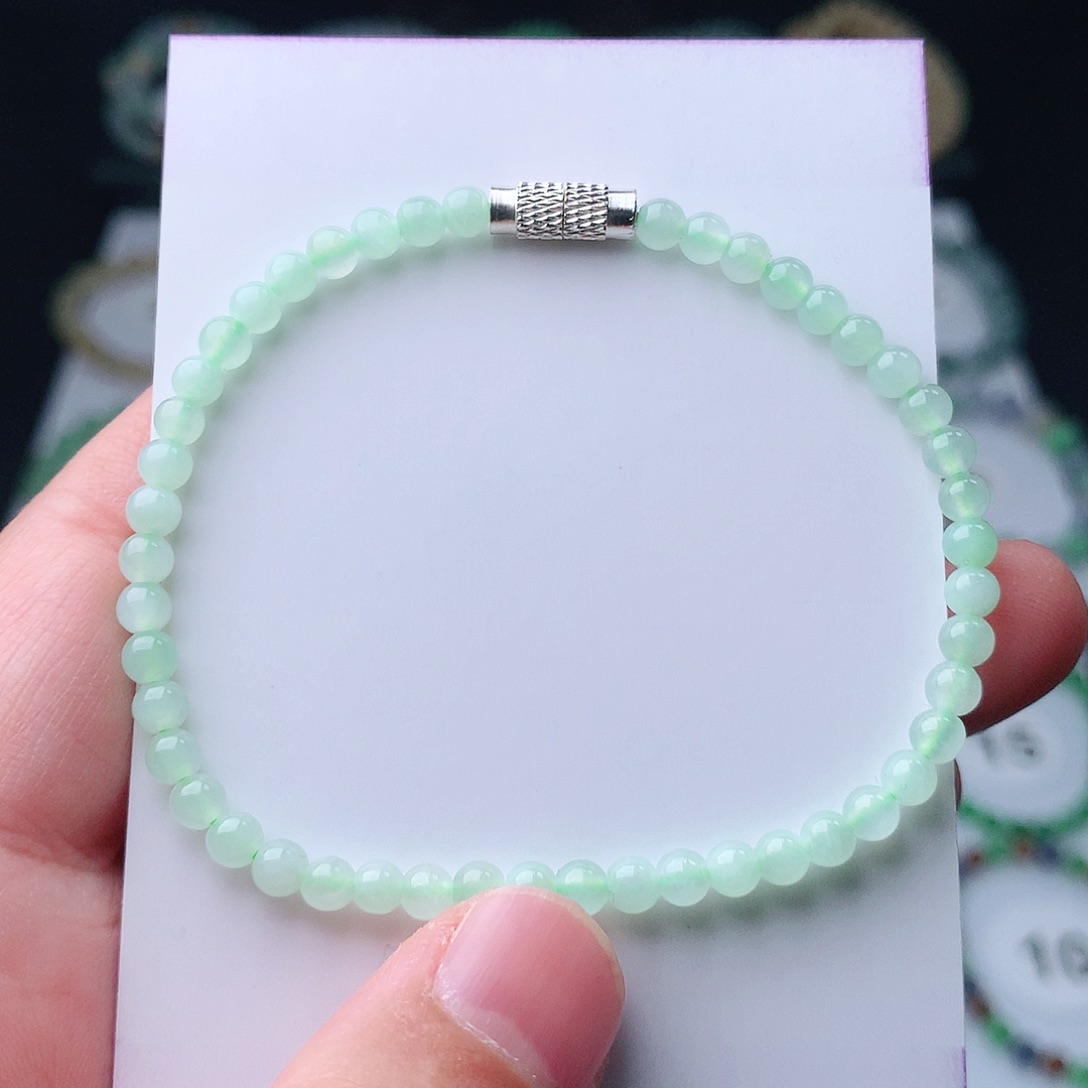 翡翠手串未镶嵌翡翠