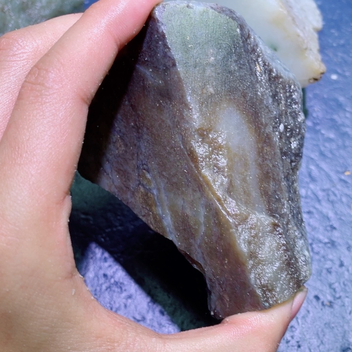 和田玉未镶嵌珠宝半成品