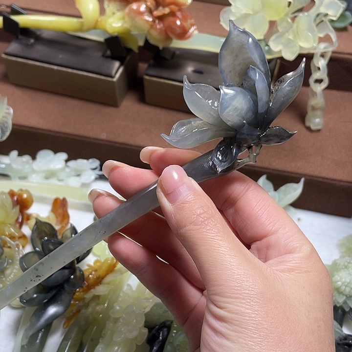 蛇纹石玉未镶嵌发饰