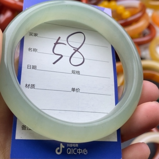 石英质玉未镶嵌手镯
