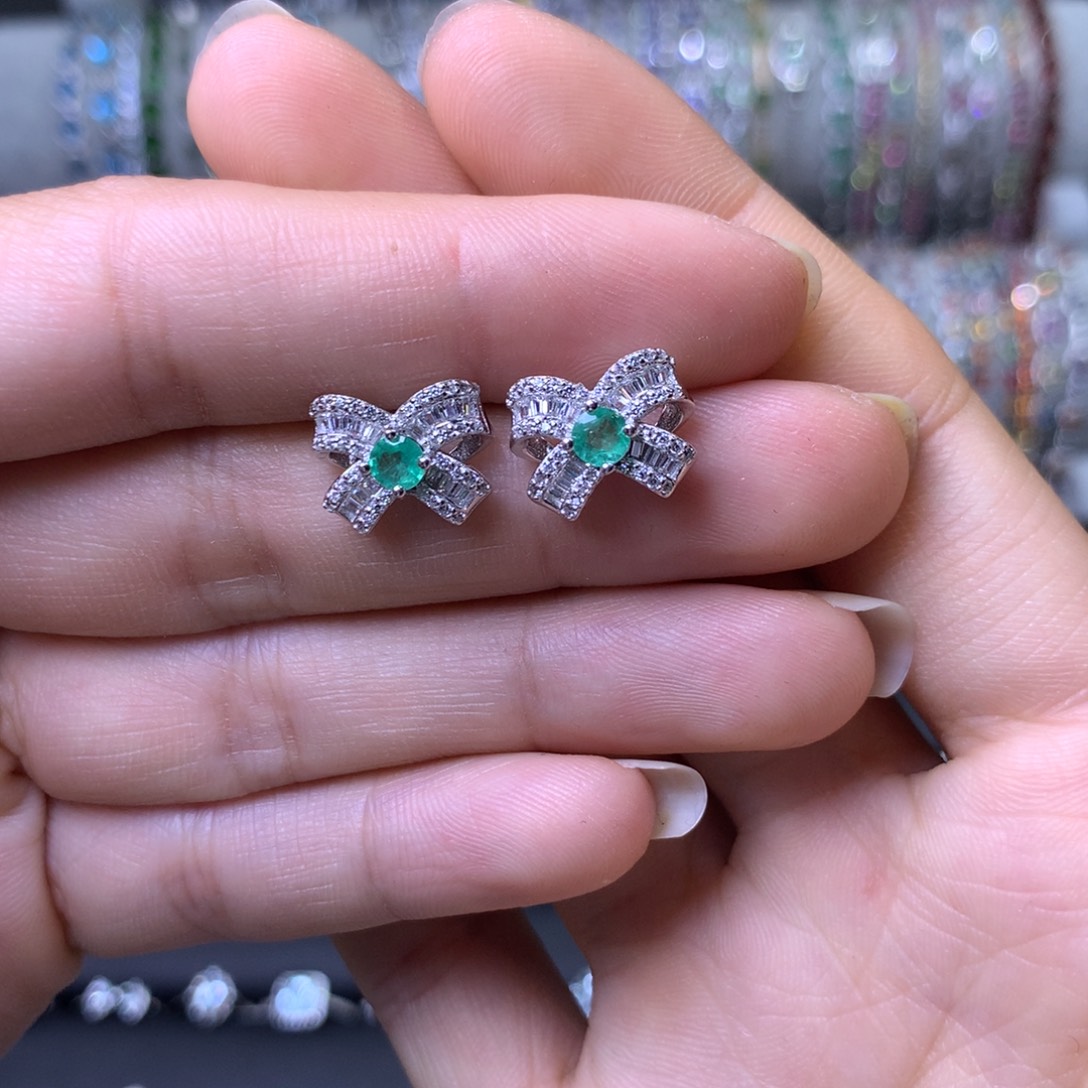 祖母绿耳饰银S925镶嵌