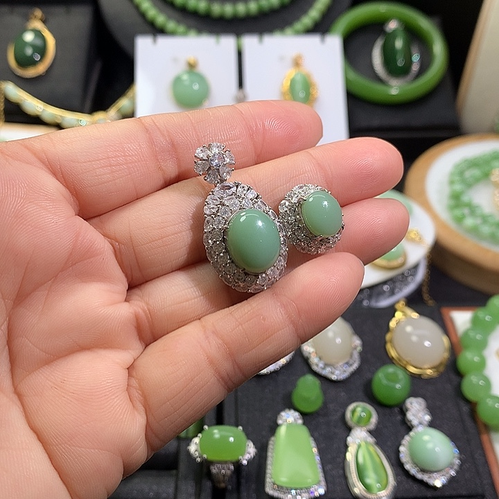 颈饰银S925镶嵌和田玉（碧玉）