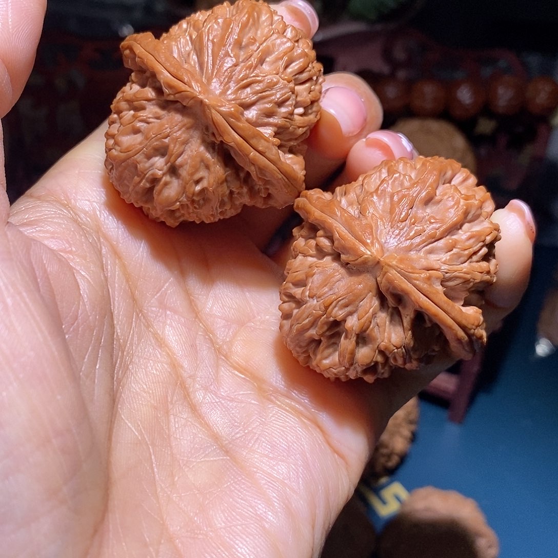 文玩核桃把件41三角白