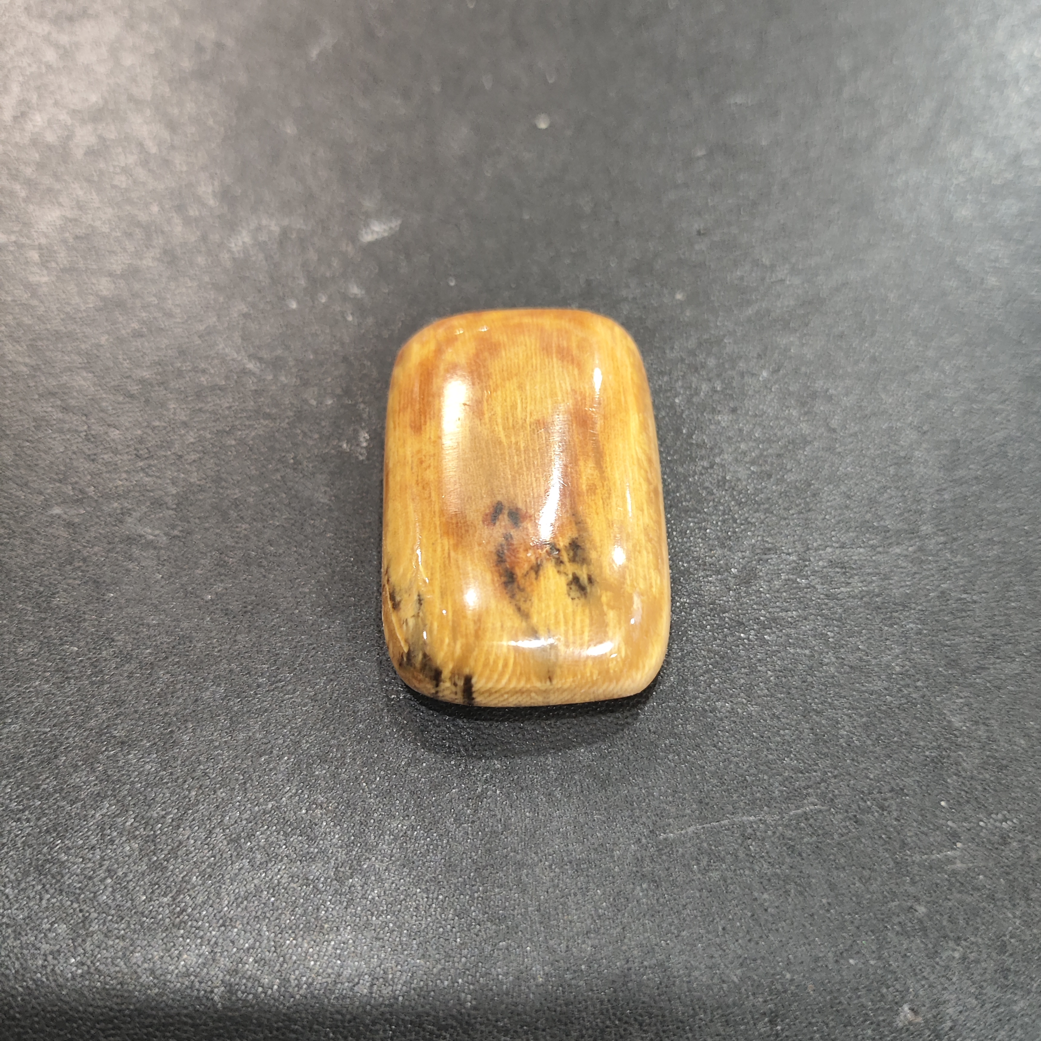 猛犸约12.2克雕刻件BC3142