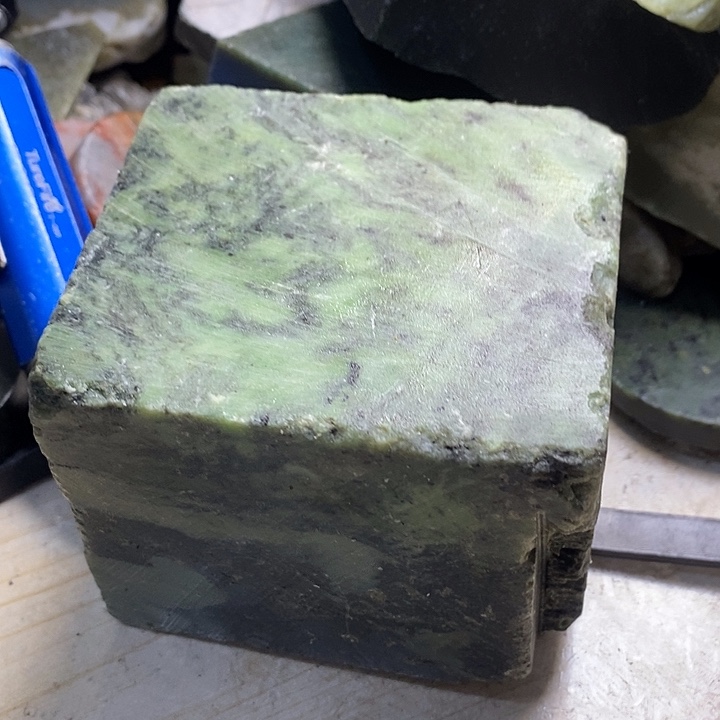 透闪石质玉珠宝半成品未镶嵌