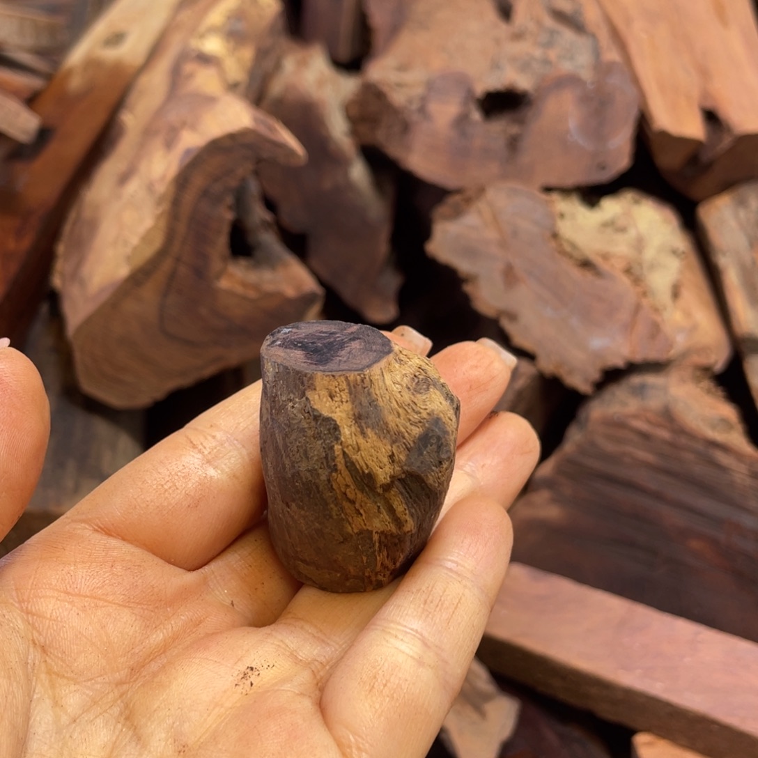 爱***子黄花梨/降香黄檀老料