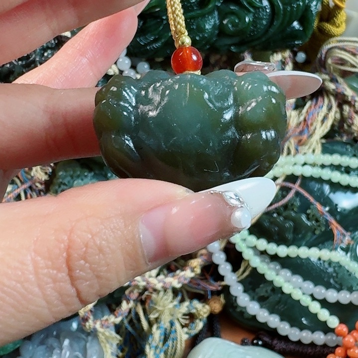 和田玉挂件未镶嵌