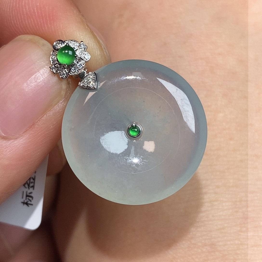 翡翠颈饰18K金镶嵌平安