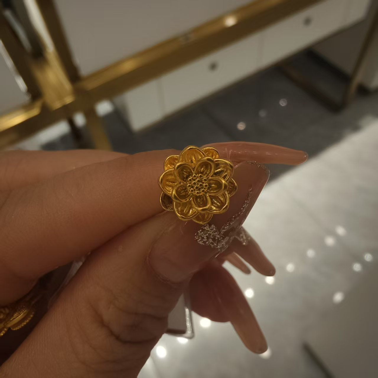 周大生足金腕美串珠