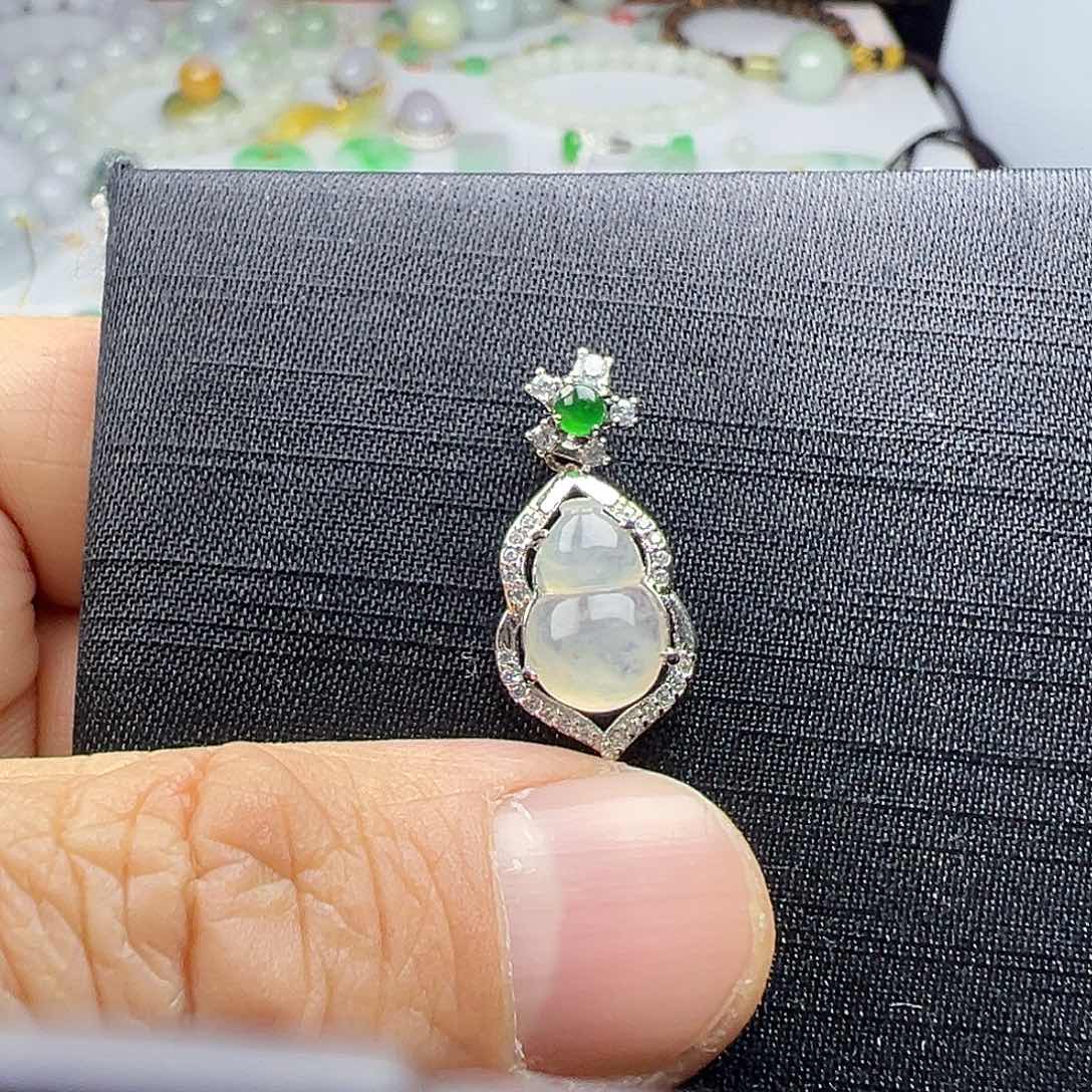 翡翠颈饰银S925镶嵌翡翠