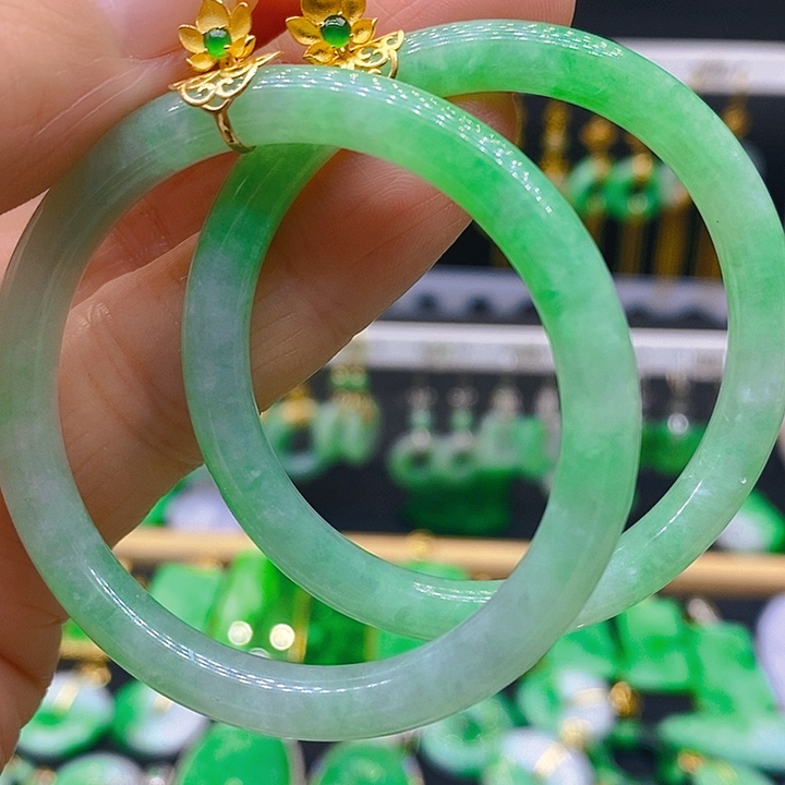 翡翠耳饰18K金镶嵌耳坠