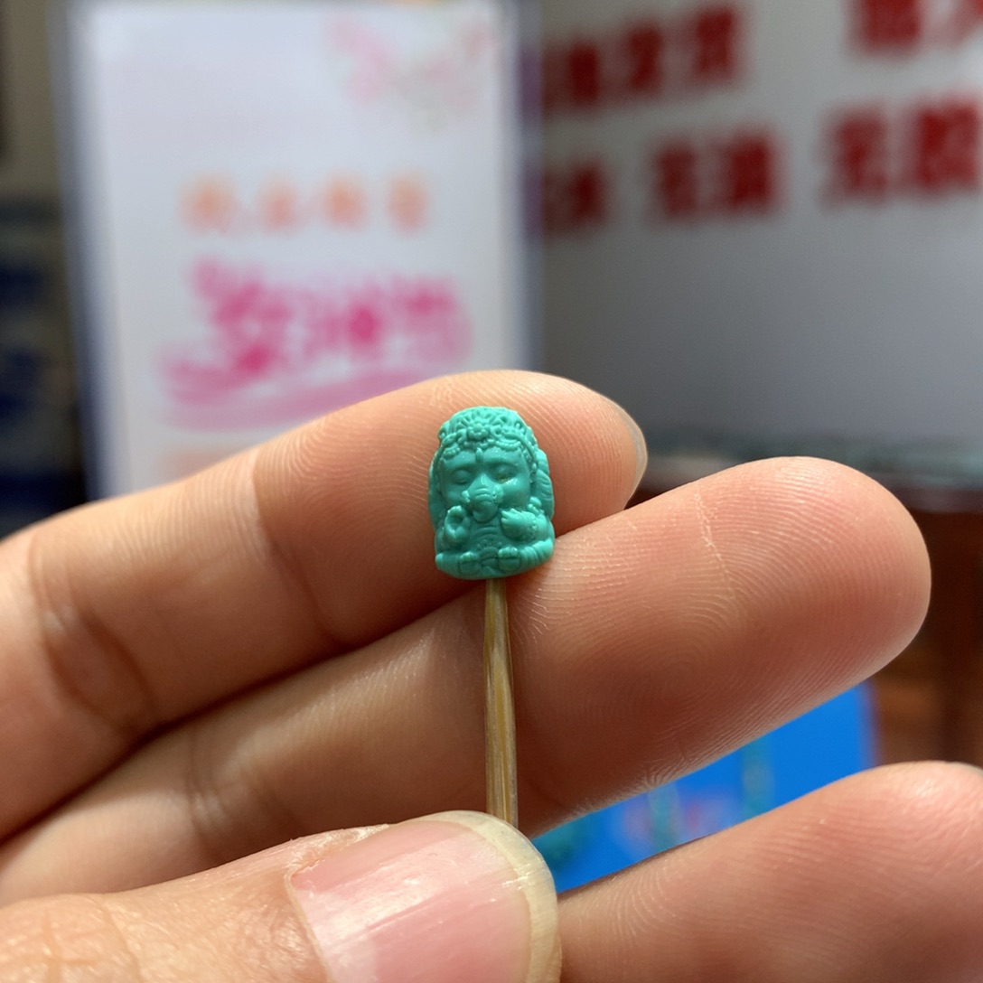 绿松石配饰未镶嵌