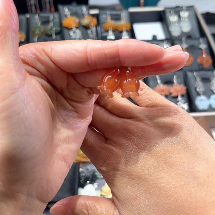 蛇纹石玉耳饰银S925镶嵌付*贝