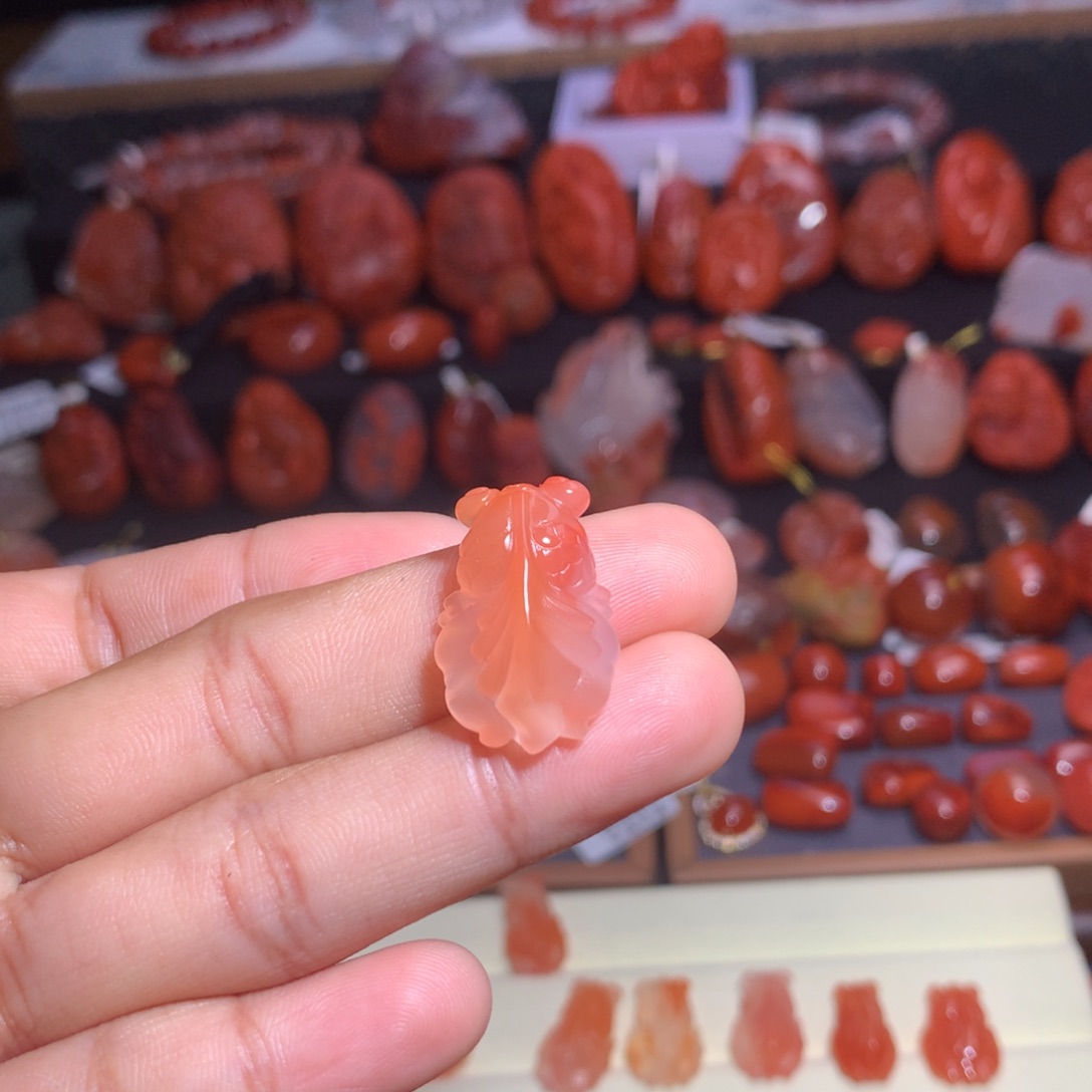 竹***风南红玛瑙未镶嵌珠宝半成品金鱼