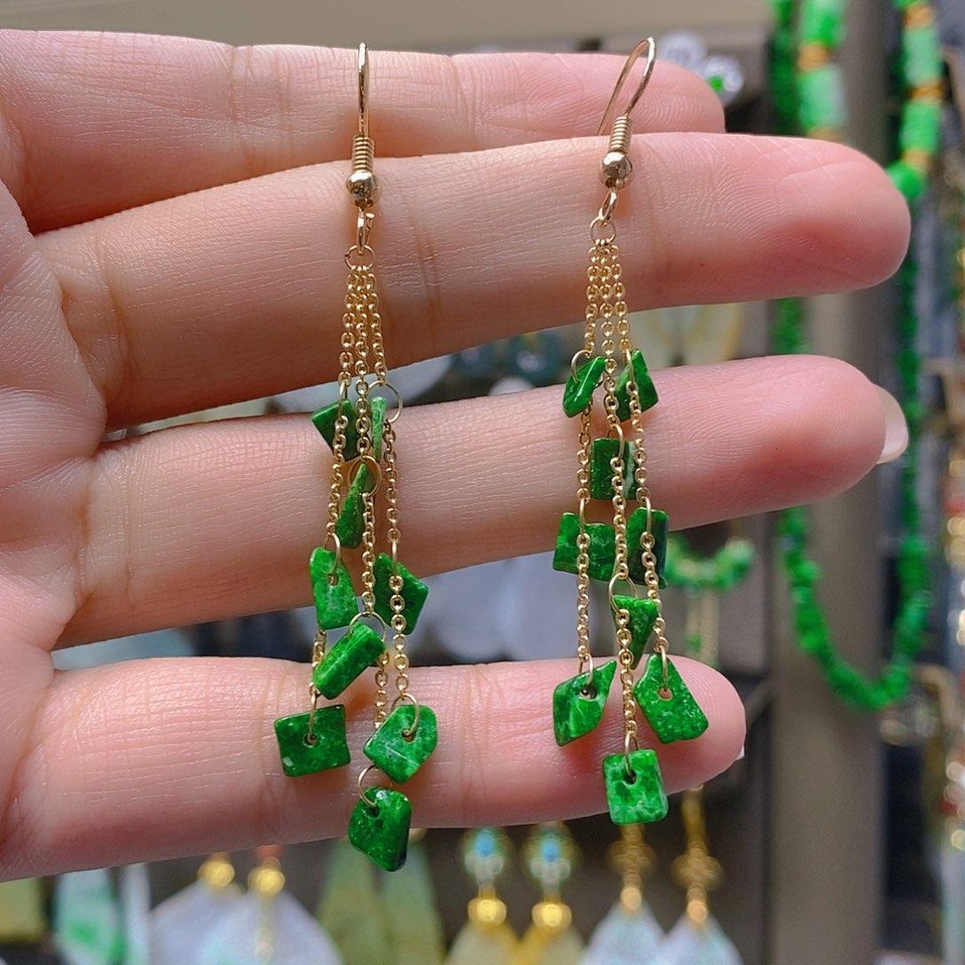 未镶嵌翡翠耳饰翡翠