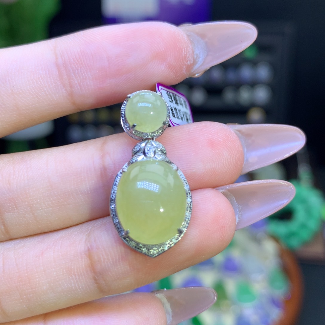 翡翠颈饰18K金镶嵌天然