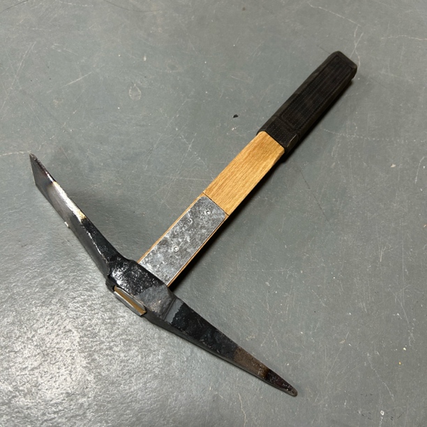 直播间锰钢锻打尖头锄镐有瑕疵不影响使用