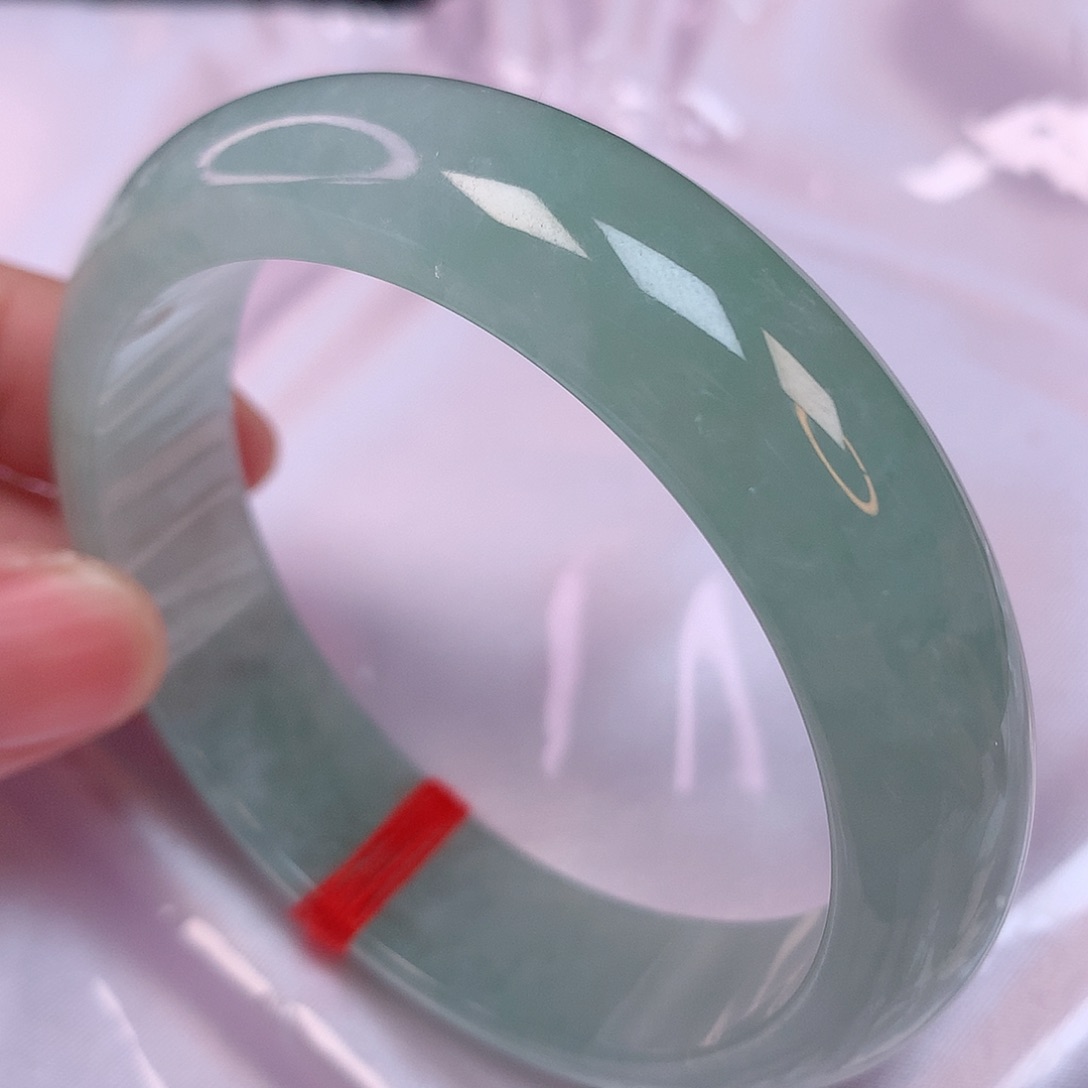 翡翠手镯未镶嵌55+ 翡翠手镯