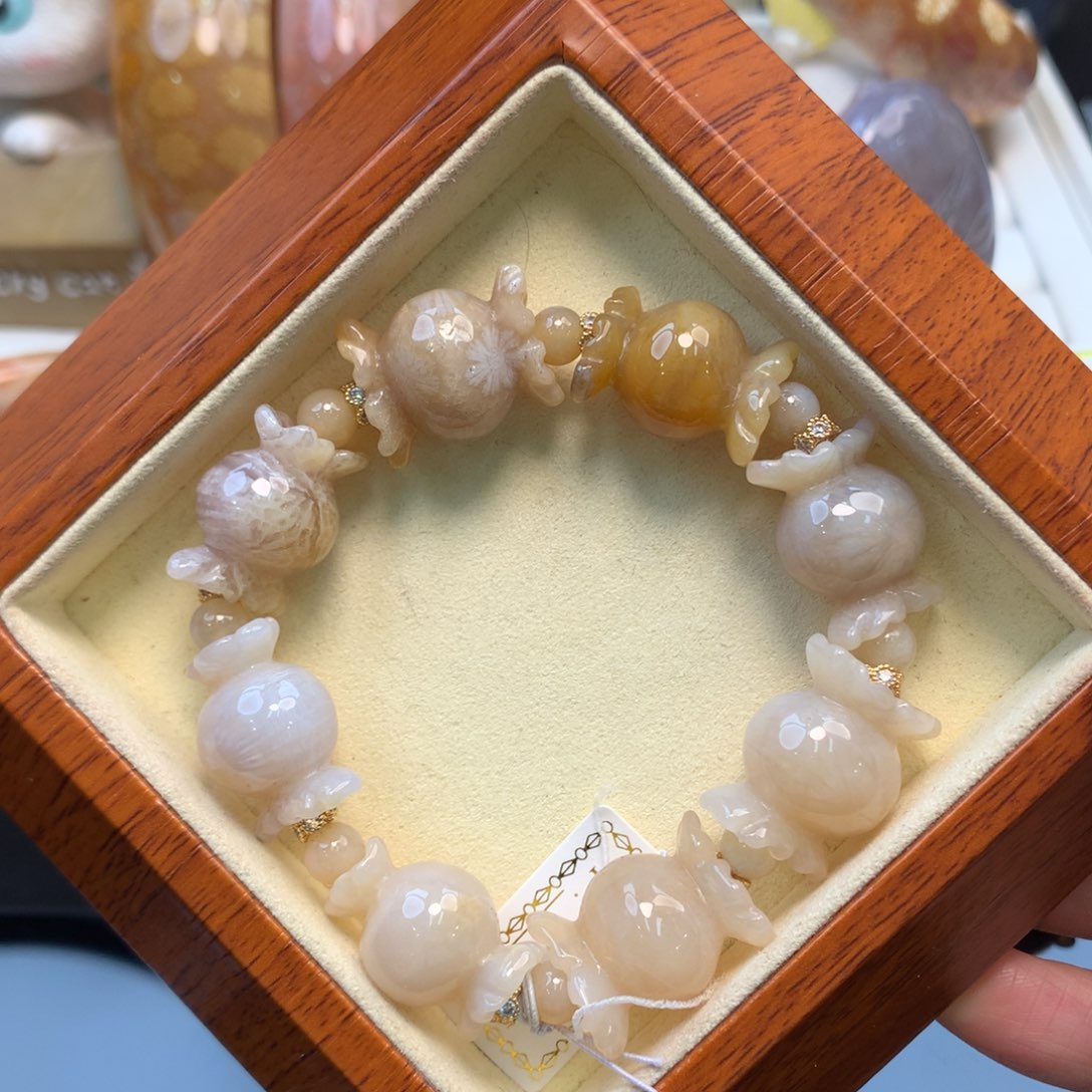 硅化珊瑚（珊瑚玉）手串未镶嵌糖果