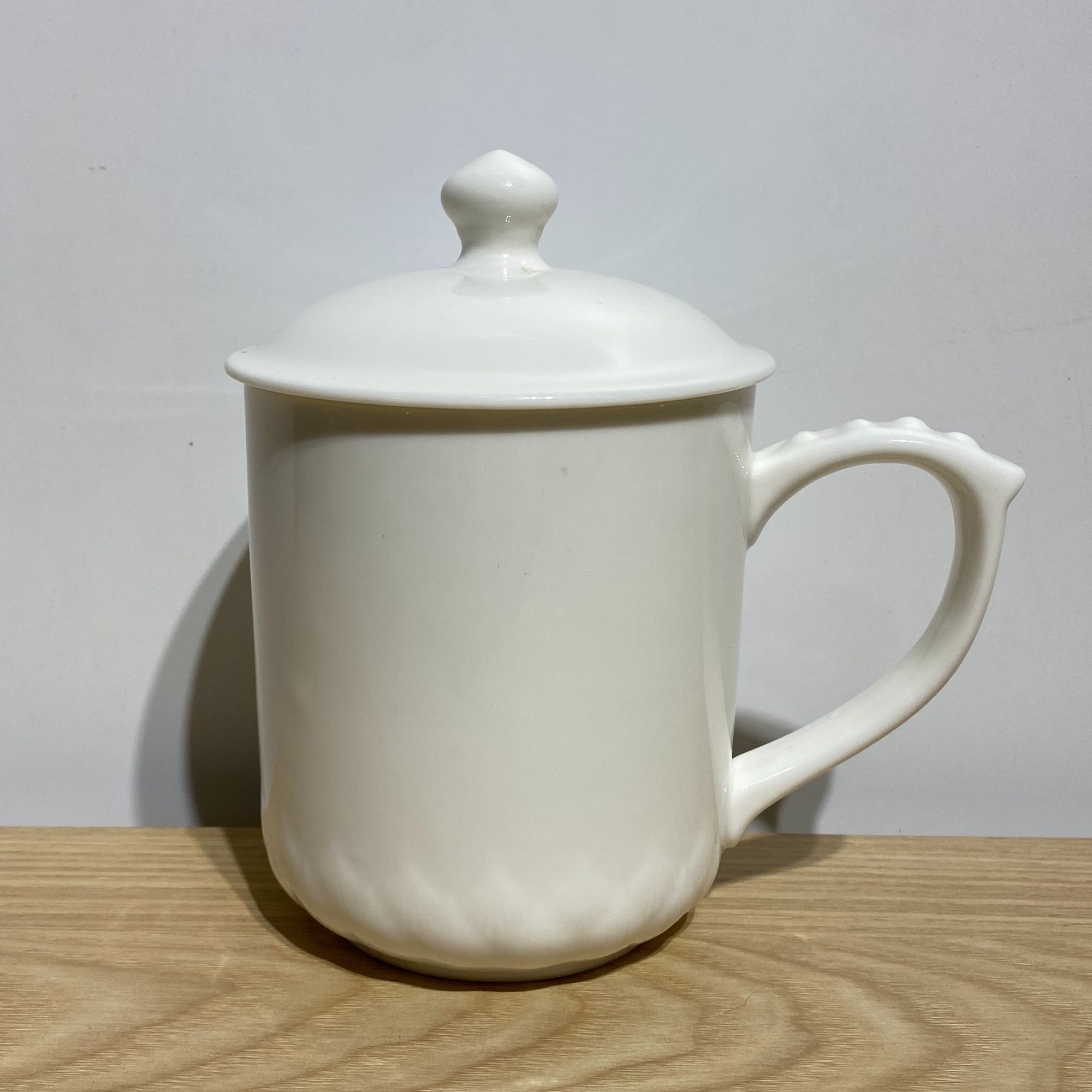 羊脂玉瓷莲台底座办公杯水杯