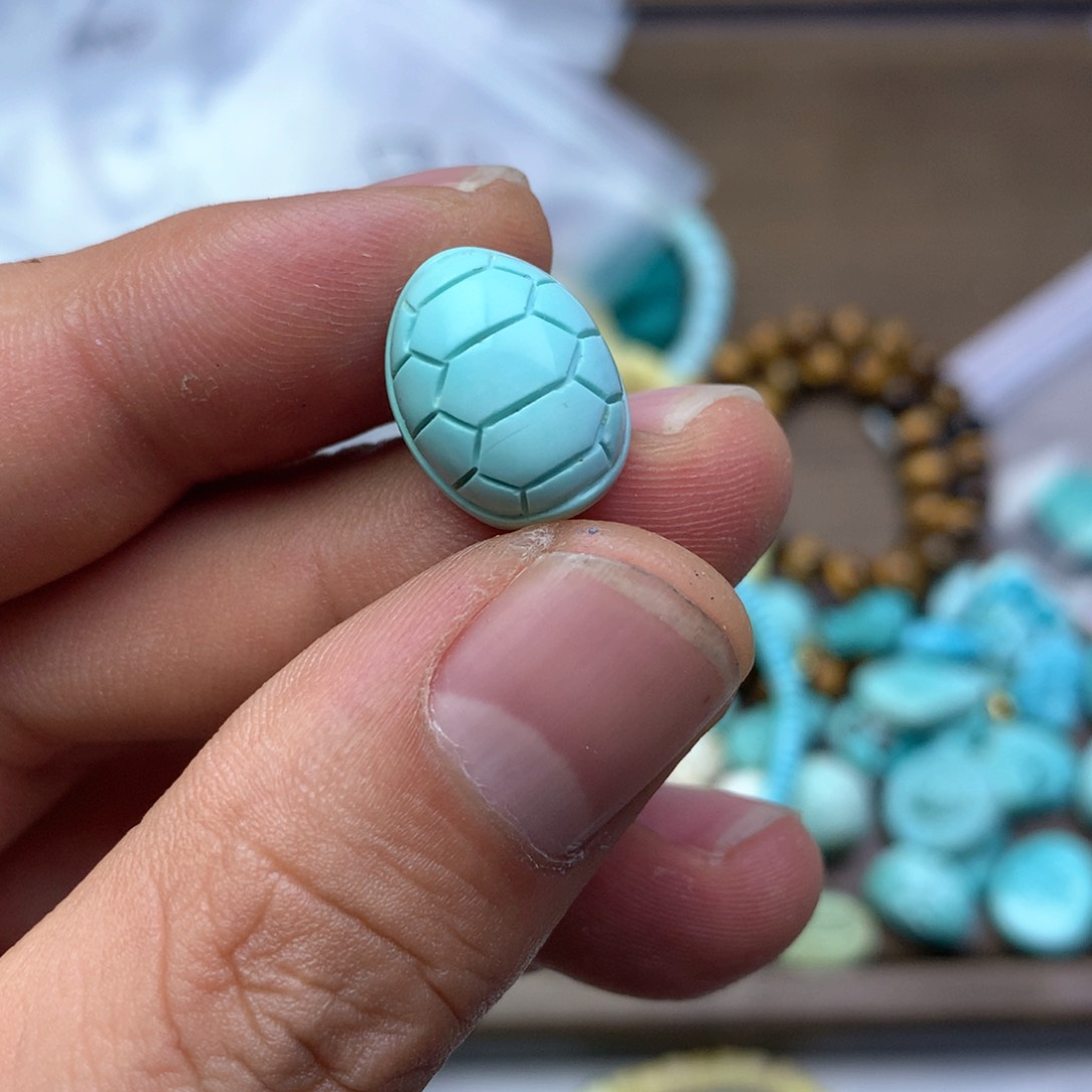 绿松石雕刻未镶嵌