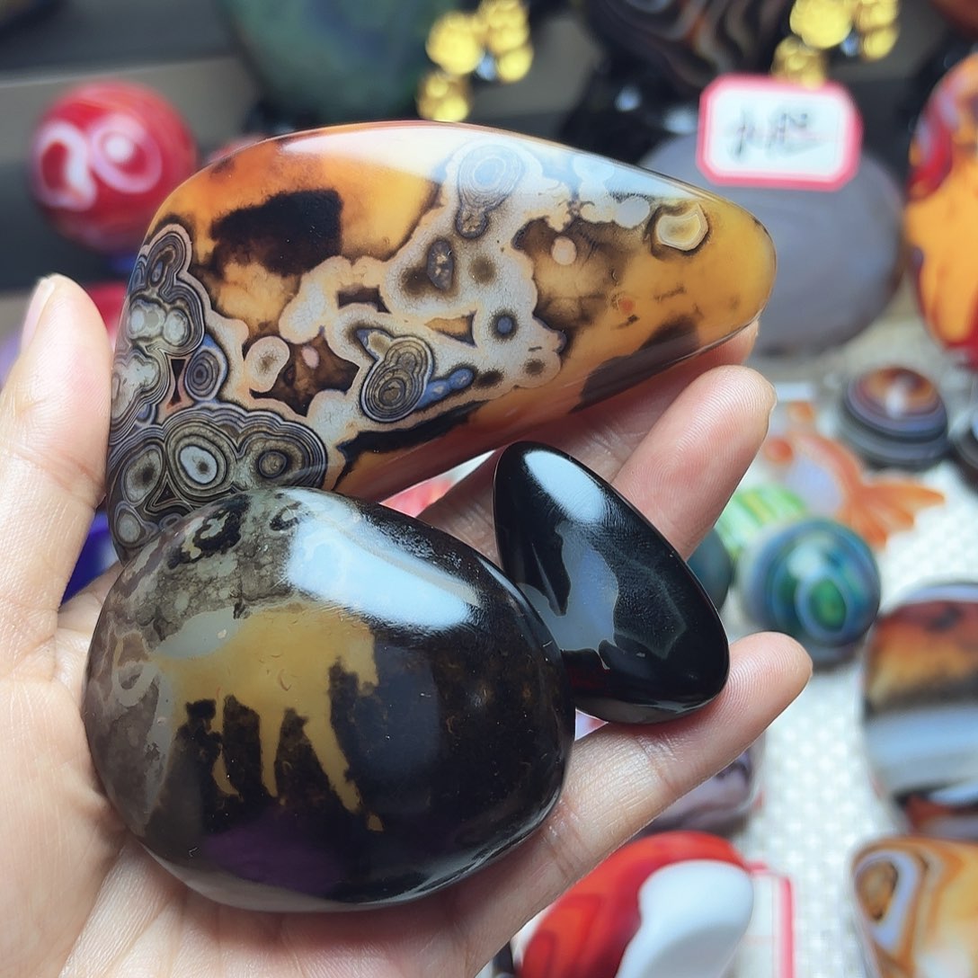 唢***者玛瑙/玉髓未镶嵌珠宝半成品