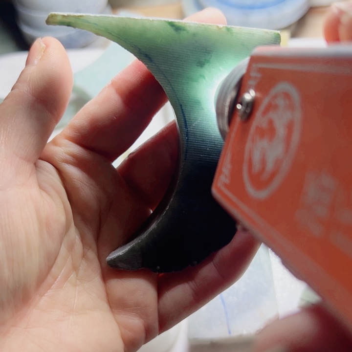 翡翠颈饰未镶嵌翡翠片料