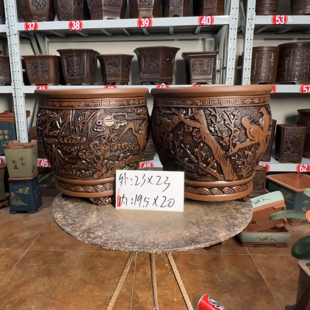 紫砂花盆，有1厘米左右尺寸差距，有色差