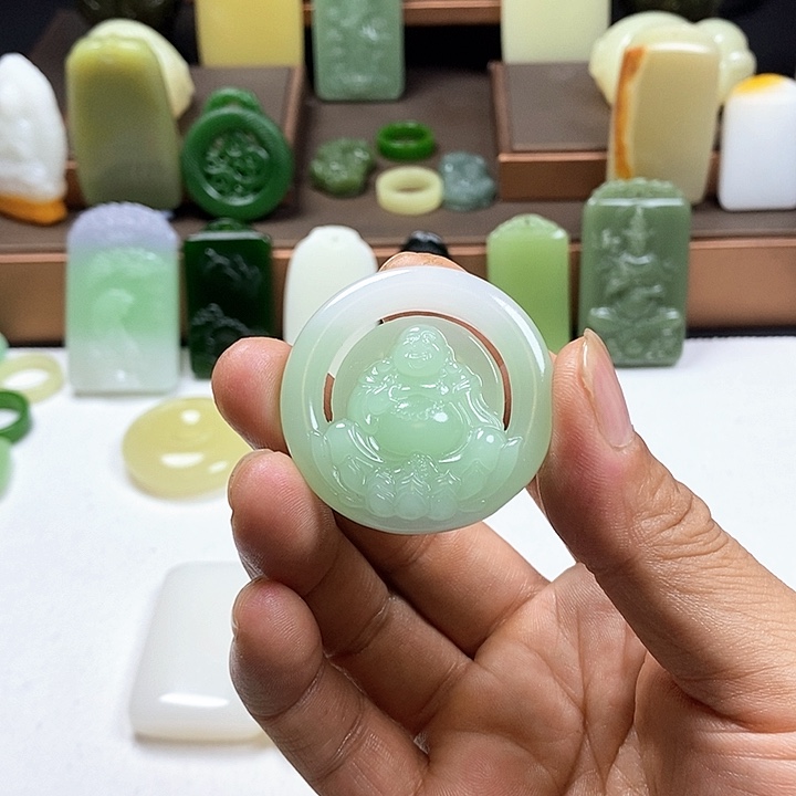 和田玉（糖玉）未镶嵌珠宝奇石