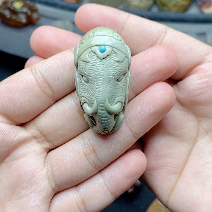 【闪购商品】定制石英质玉吊坠未镶嵌