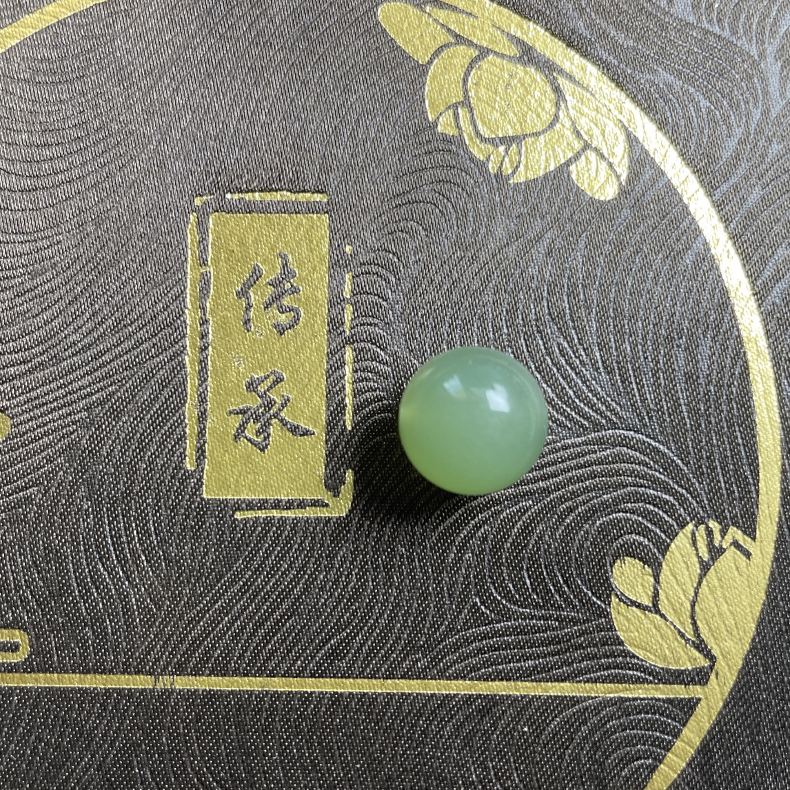 和田玉 卡12 冰底翠青 多宝单珠 细度过灯无结构 满翠色 无纹无裂