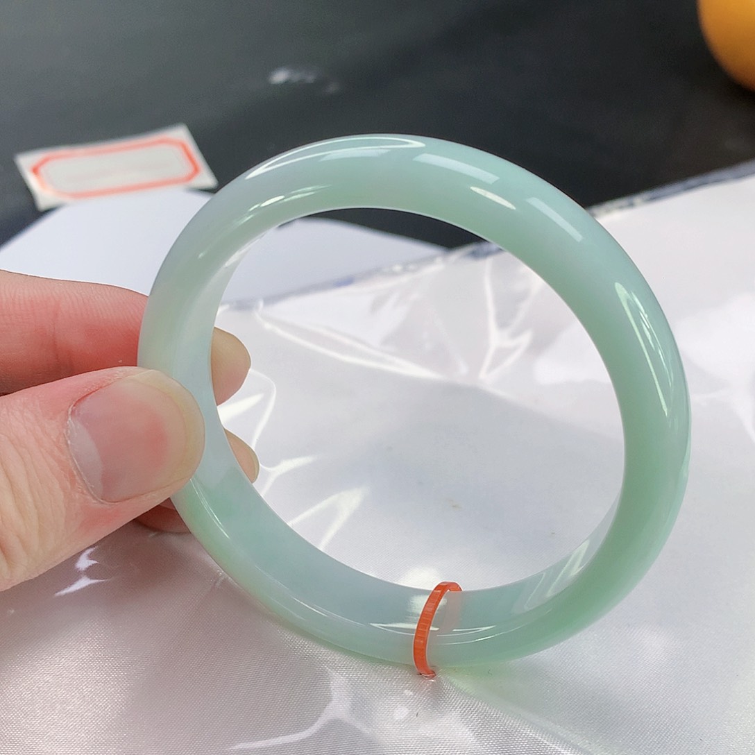 翡翠手镯未镶嵌087缅甸天然翡翠A货