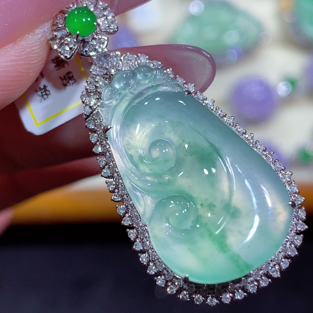 翡翠18K金镶嵌吊坠(不含链)