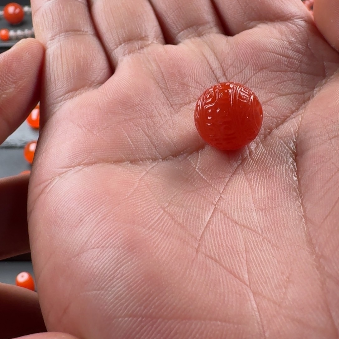 南红玛瑙未镶嵌回纹圆珠13.5