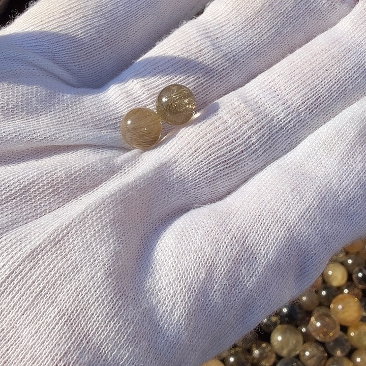 ****莹水晶未镶嵌车挂水晶