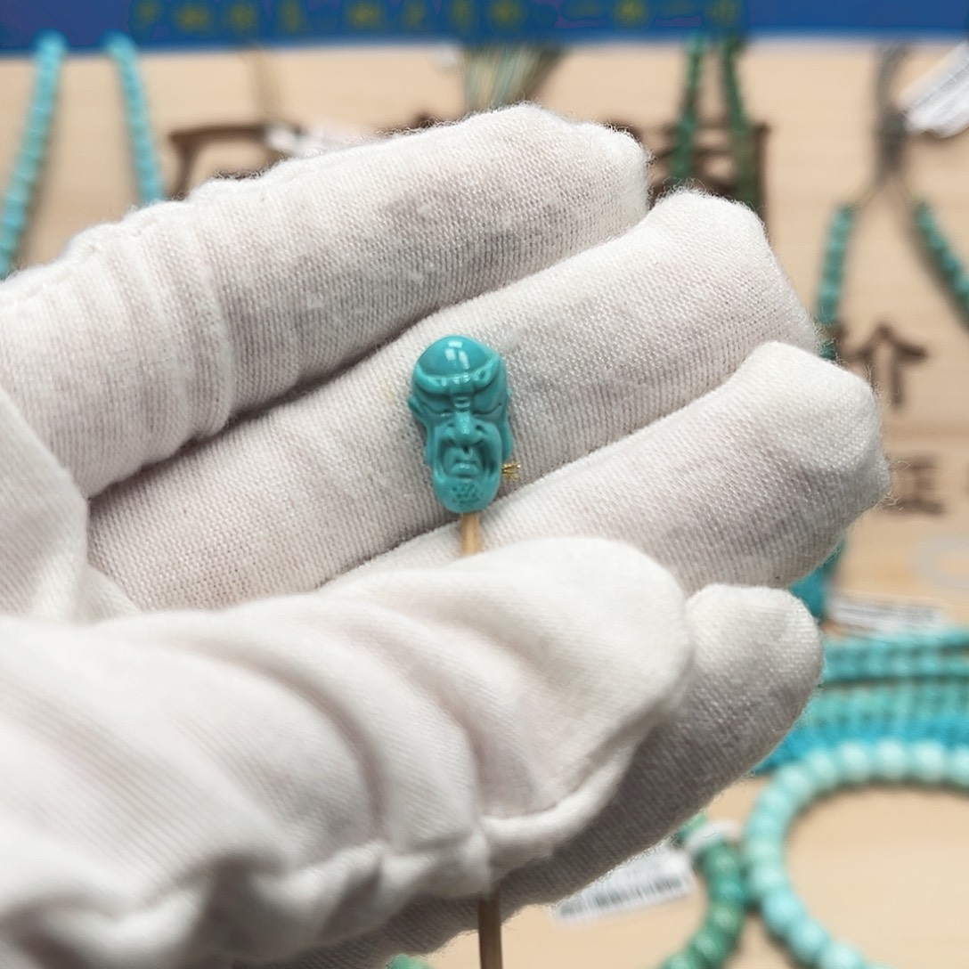 绿松石雕刻未镶嵌