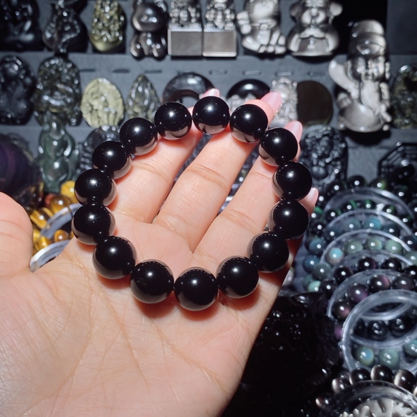 【闪购商品】黑曜岩未镶嵌手链老**?