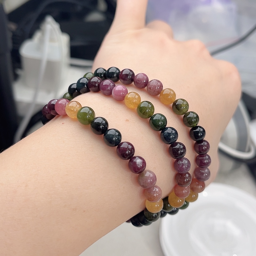 碧玺多样性发一件未镶嵌