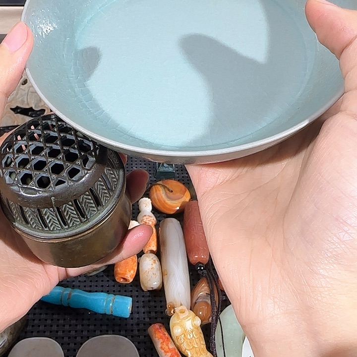 瓷片cghjnvffghjhfffv