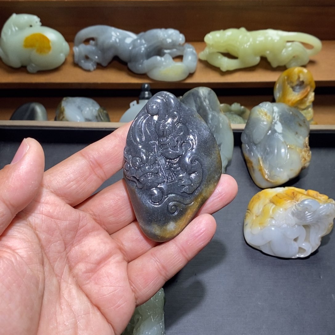 未镶嵌和田玉把件