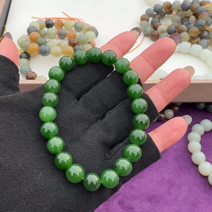 和田玉未镶嵌颈饰卡1卷毛